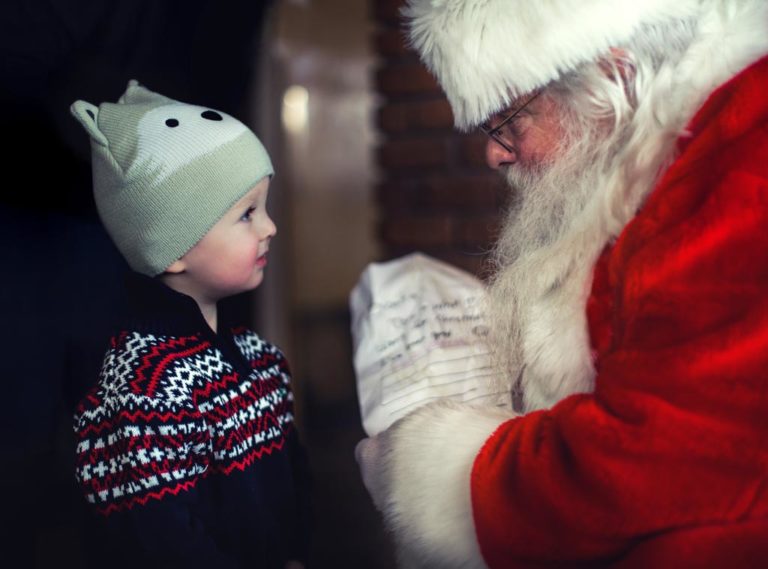 10 | Photos with Santa at Sugar Land Town Square