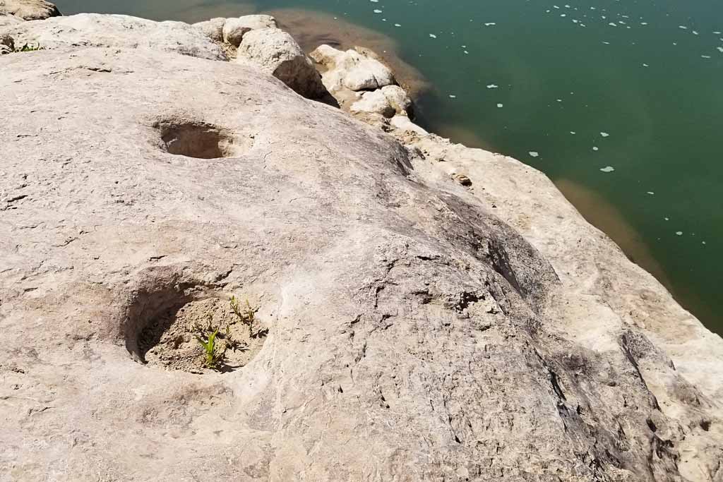 Boquillas Canyon mortars