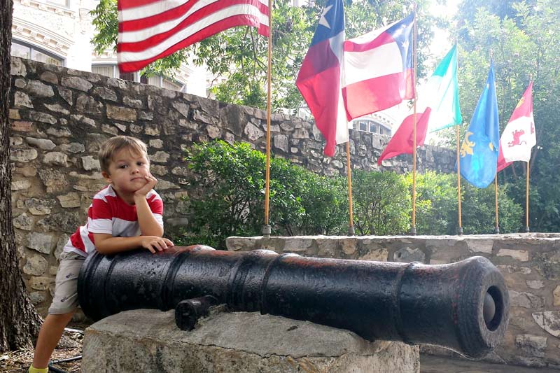 Day Trips from Houston | The Alamo