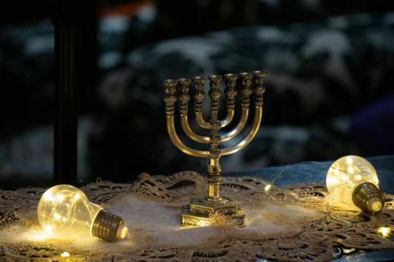 07 | Hanukkah Celebration and Menorah Lighting at Sugar Land Town Square